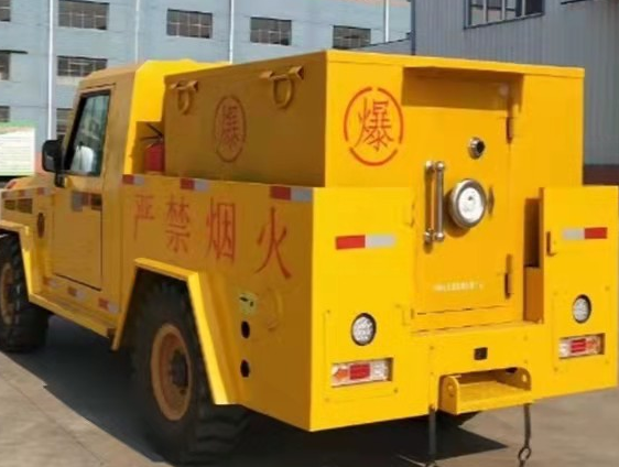 关岭凯龙爆破器材运输车：保障爆破任务的安全运行