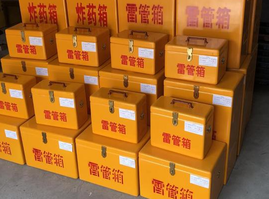 关岭玻璃钢雷管箱的使用寿命一般是多少？